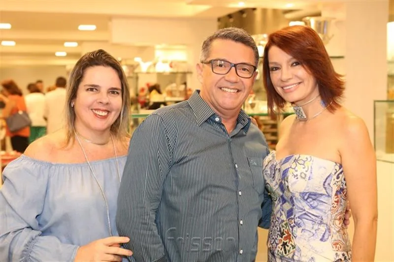 Fabiana Moreti, Roberto Mackenzie e Suzane Farias