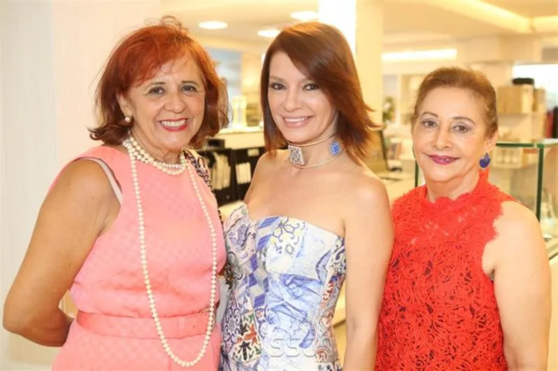 Fatima Duarte, Suzane Farias e Vânia Aldigueri
