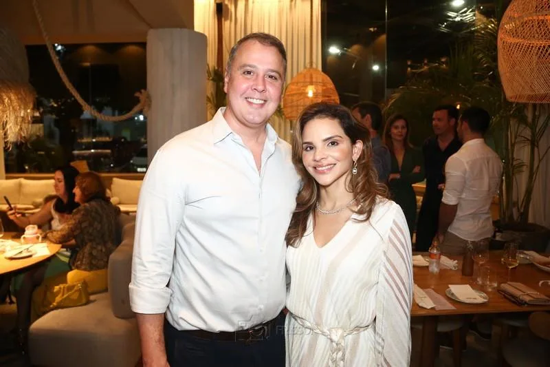 Fabrício e Viviane Martins