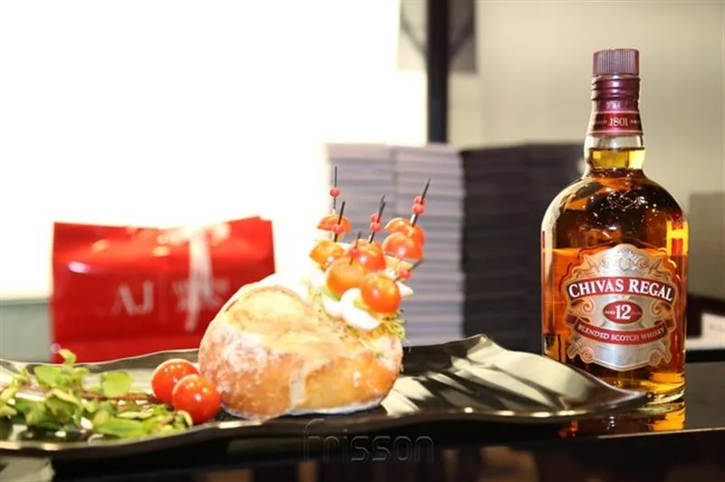 Armani Jeans e Chivas