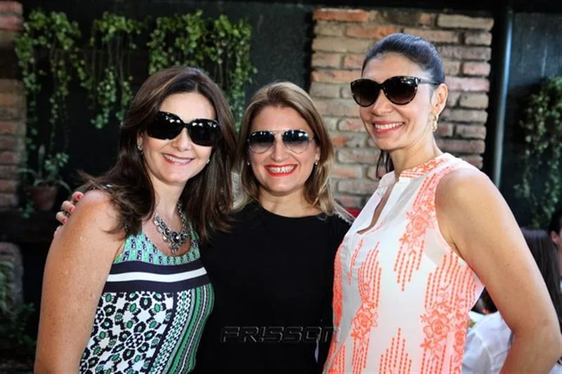 Ivana, Karina Bezerra e Rebecca Albuquerque