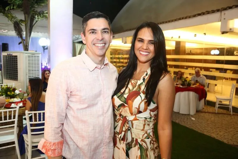 Airton e Emanuela Lopes