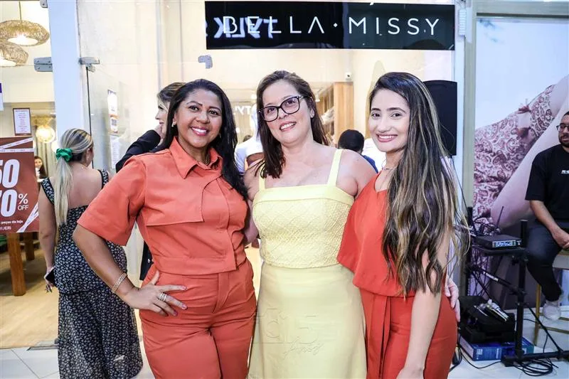 Claudiana dos Anjos, Lilian Maporunga e Natasha Alves