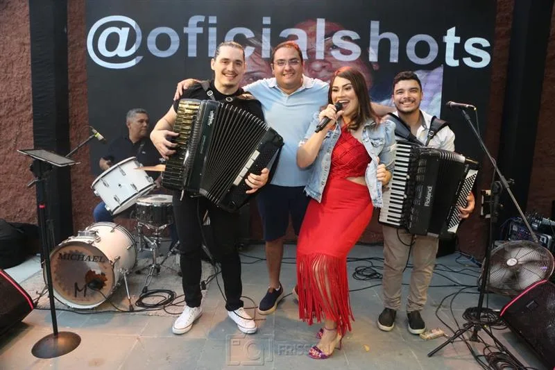 Banda OficialShots
