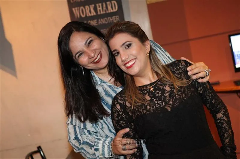 Adriana Santos e Gisele Nasser
