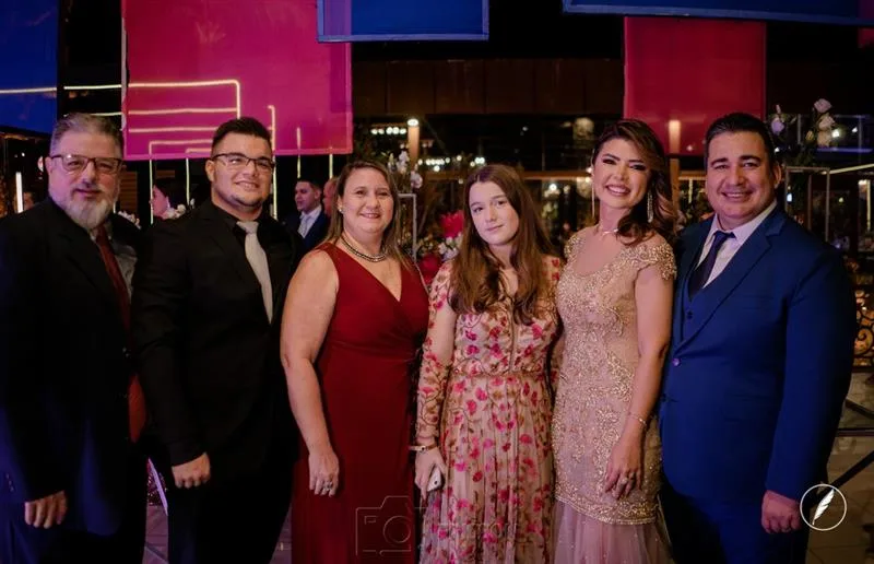 Adriano, Davi, Luciana, Lara, Vivi e Heládio Leitão