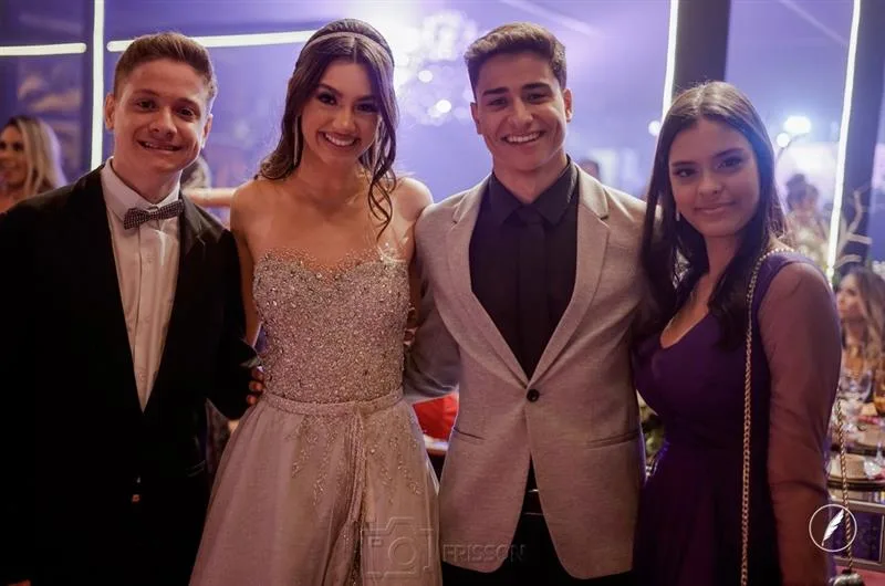 Alexandre, Sophia Leitão, Thiago e Rebecca