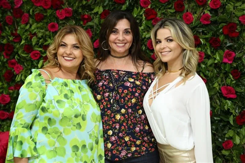 Eveline Veloso, Maria do Carmo Justa e Lilianne Veloso