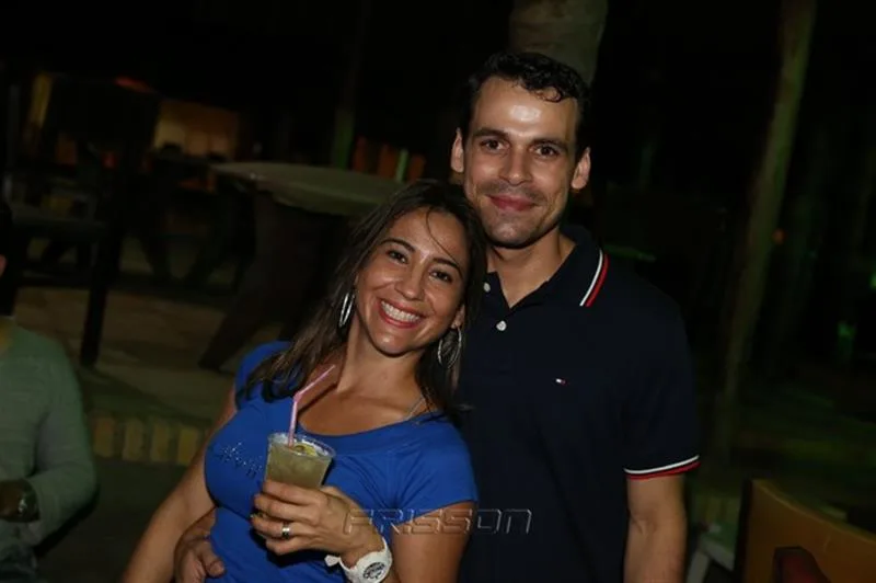 Fernanda Peixoto e Junior Sousa