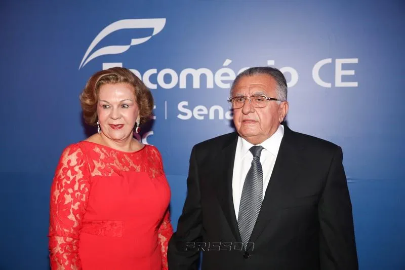 Auxiliadora e João Carlos Paes Mendonça