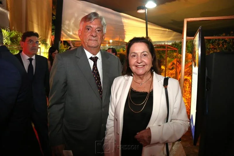 Assis e Meireane Machado