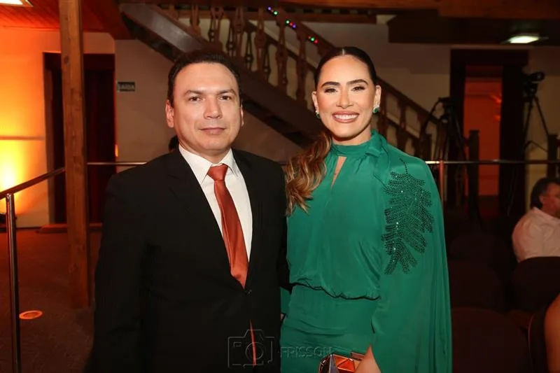 Disraeli Moura e Eliane Arrais