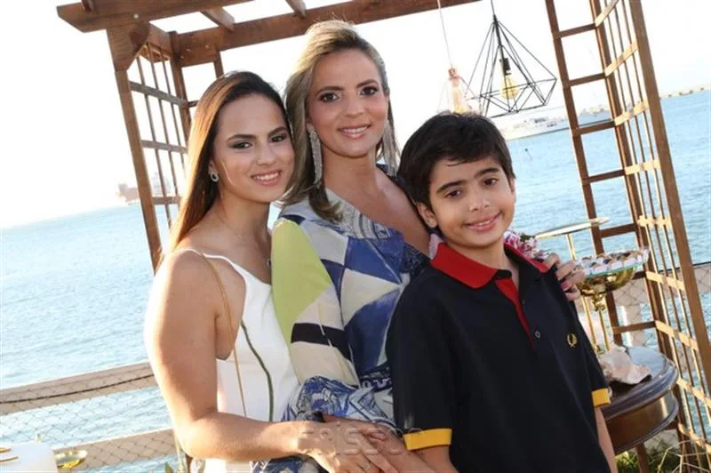 Bianca, Michelle e Alexandre Aragão