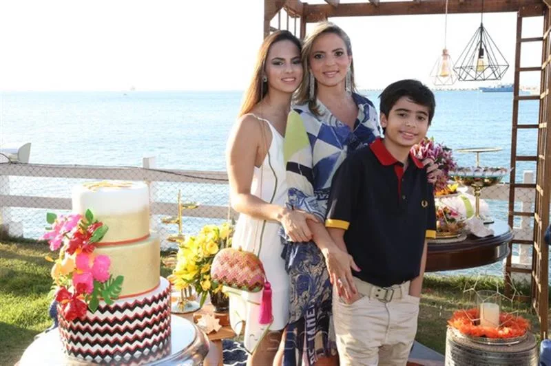 Bianca, Michelle e Alexandre Aragão