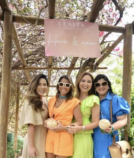 Carol Yamazaki, Vanessa Queirós, Marcella Laura e Viviane Almada