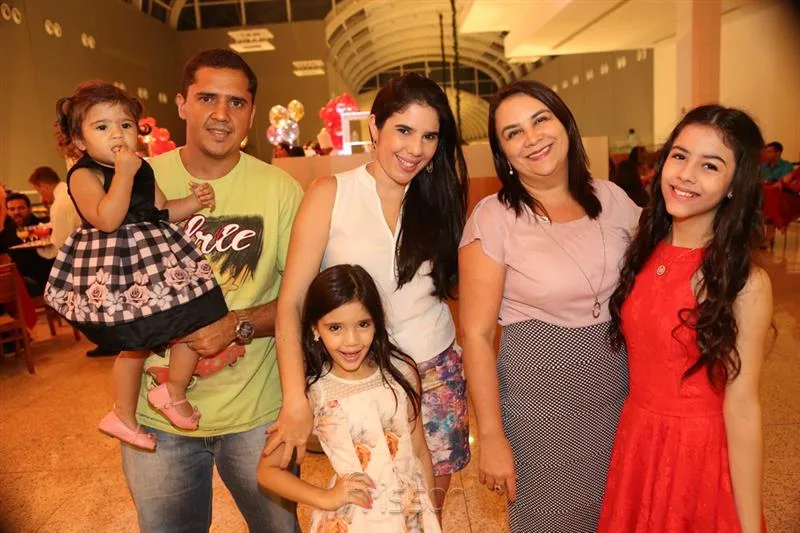 Bruna, Bruno, Lyse, Issa Freire, Celeste e Marina Rangel