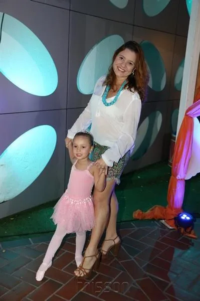 Aniella e Lara Holanda