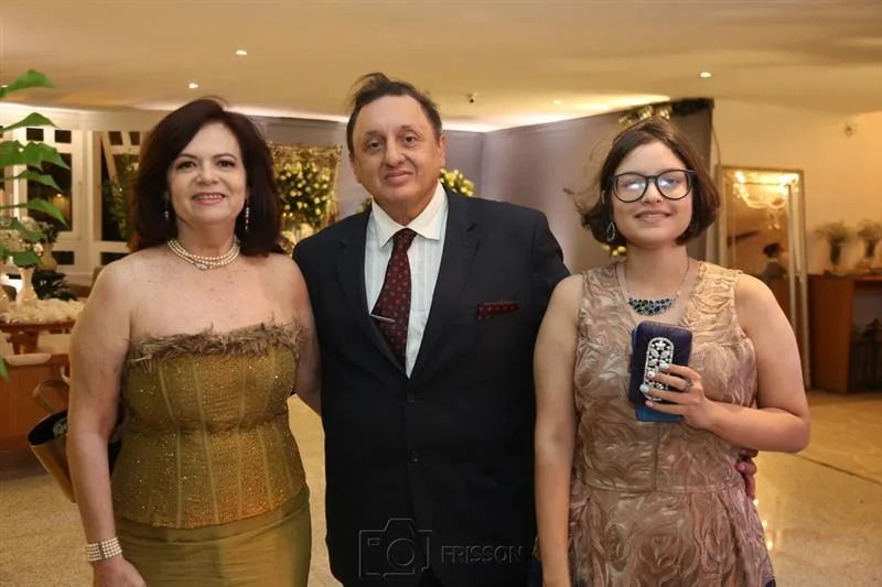 Andrea Veloso, Randal Vera e Carolina Veloso