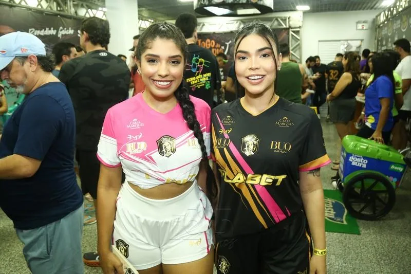 Beatriz Andrade e Vitória Freitas