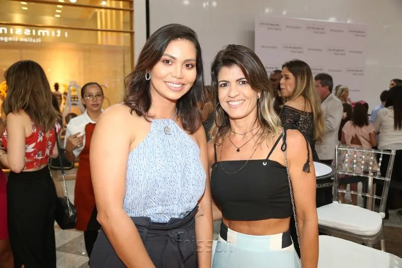Elen Fernanda e Valéria Gomes