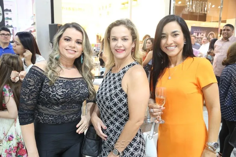 Flávia Costa, Monique Mota e Roberta Morais