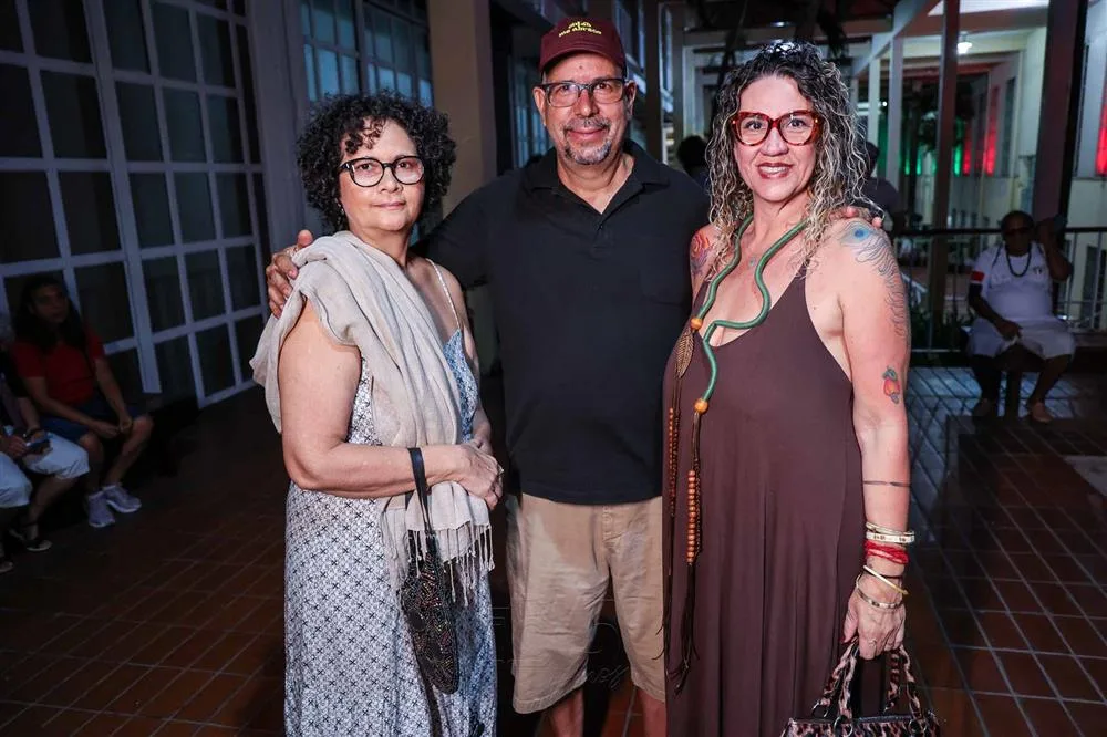 Anastácia Helena, Tyrso Sá e Priscila Barros