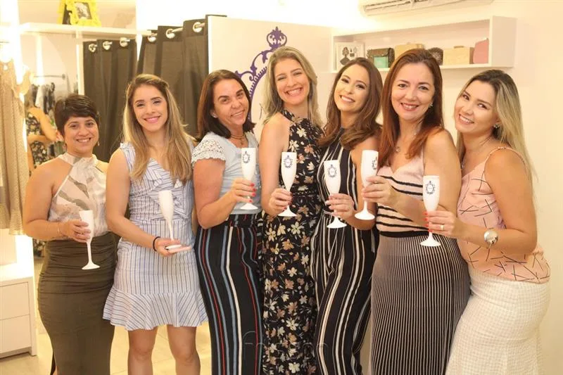 2 Anos Mirror Store