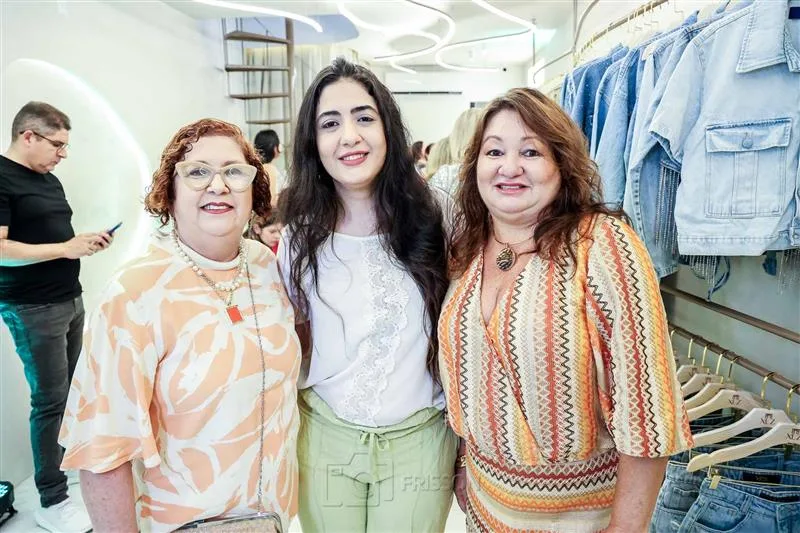 Jane, Giovanna Farias e Sandra Bandeira