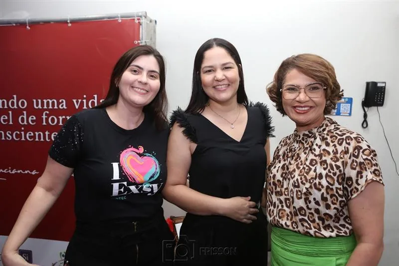 Ariane Sousa, Karine Rocha e Fabiola Soares