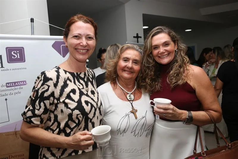 Juliane Alves, Yelda e Yelw Felicio