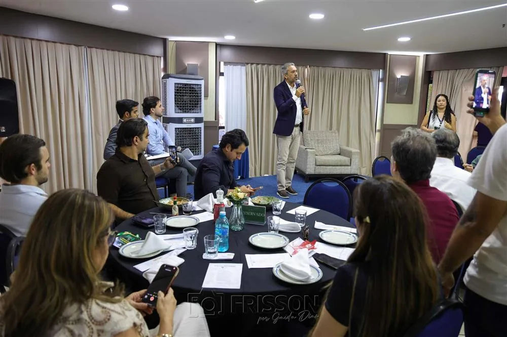 Almoço político AJE com Elmano de Freitas
