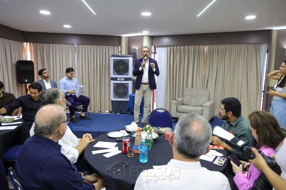 Almoço político AJE com Elmano de Freitas
