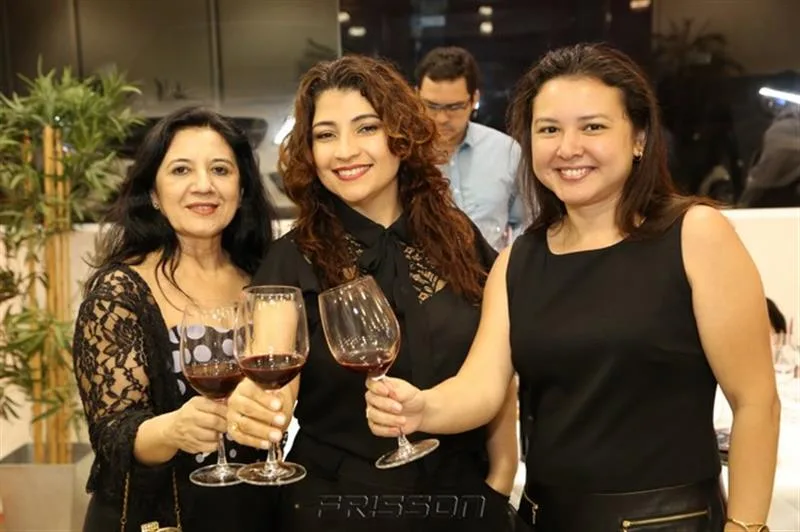 Antonete Pimentel, Silvania Sarah e Satomi Ito