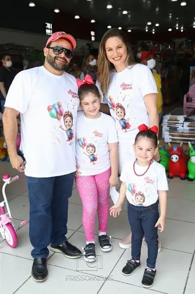 Guilherme, Cecília, Maria Clara e Maria Eduarda