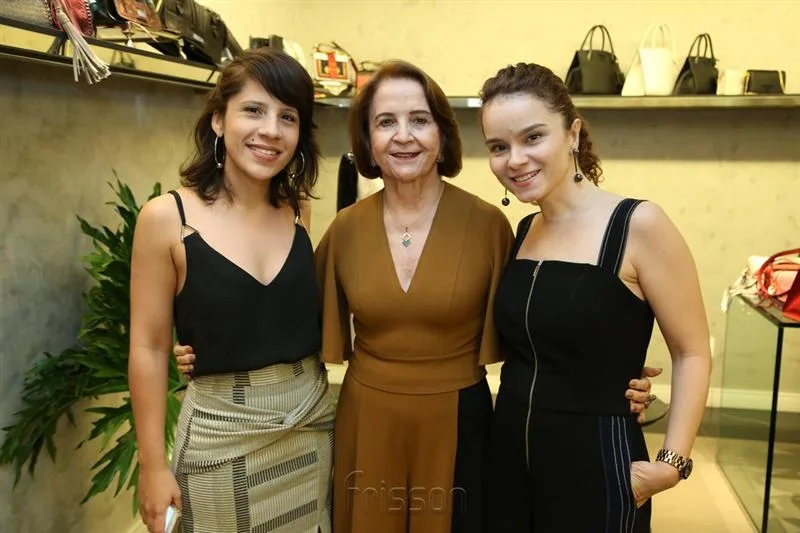 Aline Benigno, Lenita Negrão e Sheyla Brasil