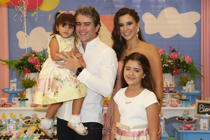 Bianca, Ronaldo, Vivian Barbosa e Katherine Simões