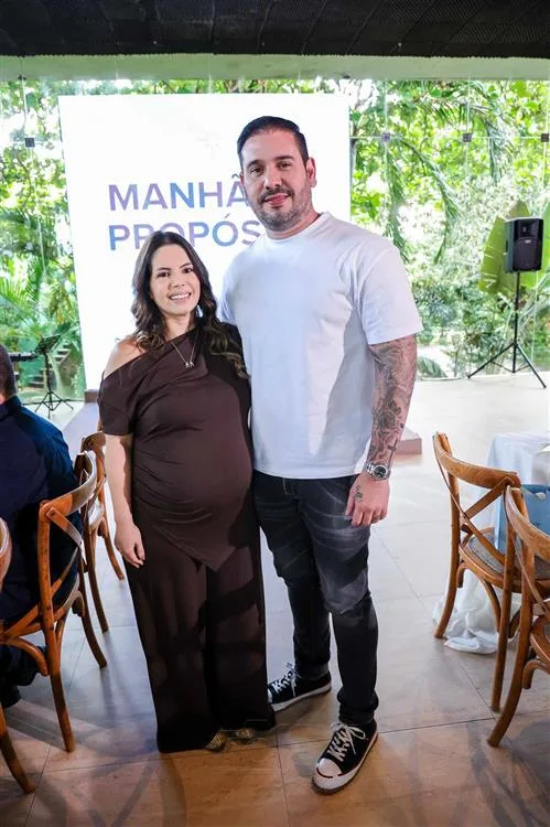 Dayane Oliveira e Felipe Imperial