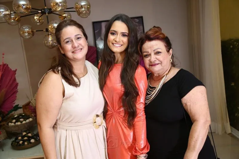 Adriana Queiroz, Marjorie Gurgel e Lídia Gurgel