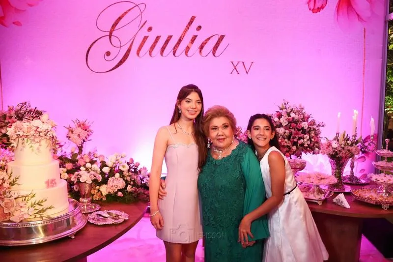 15 Anos de Giulia Vieira