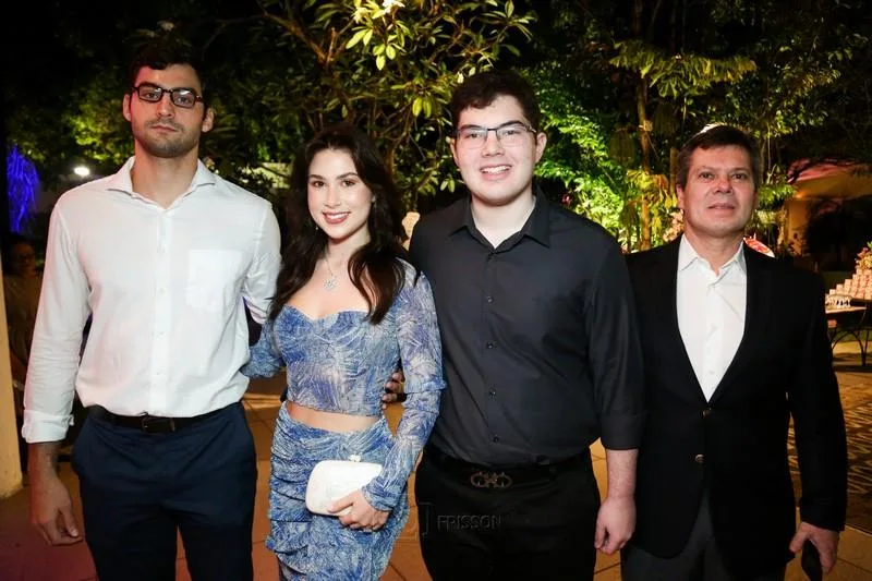15 Anos de Giulia Vieira