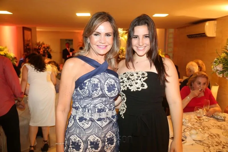 Ana Luiza e Carol Barreira