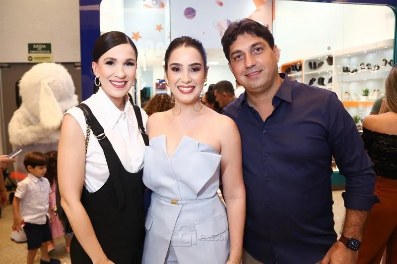 Giuliana Botelho, Renata e Stenio Braga