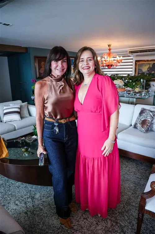Ana Luiza Barreira e Lia Freire