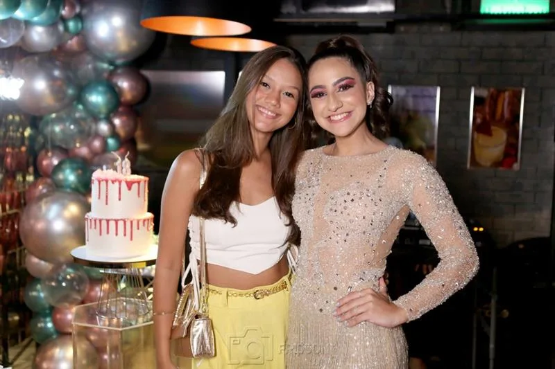 Bruna Gardanio e Ester Figueiredo