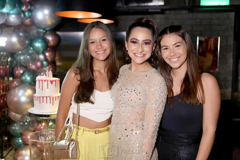 Bruna Gardanio, Ester Figueiredo e Andressa Ramalho
