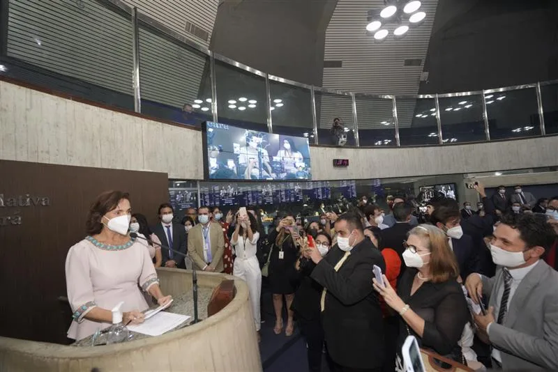 Posse Izolda Cela na Assembleia Legislativa