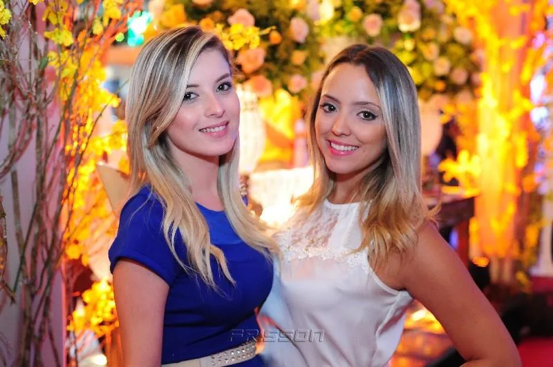 Amanda Estanislau e Ravellly Marques