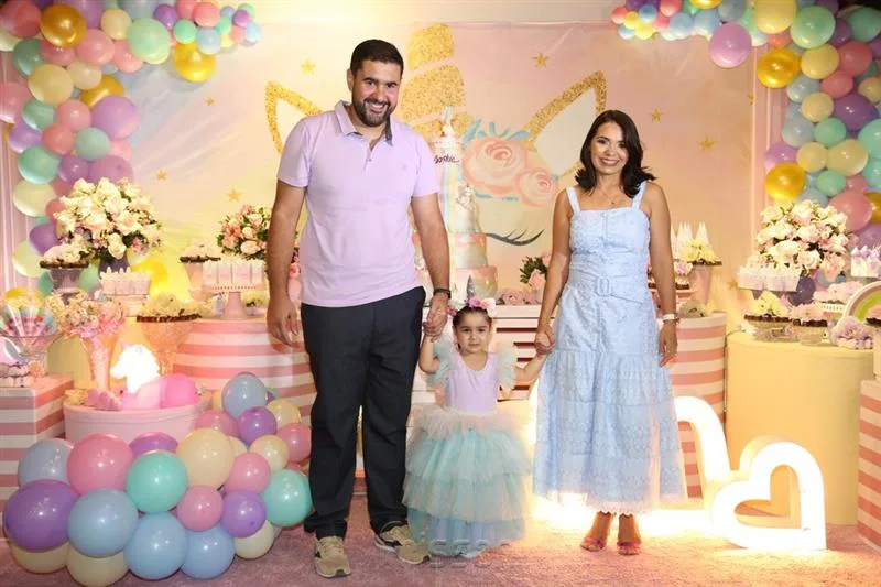 Luiz, Sophia Castro e Carolina Abraão