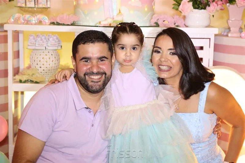 Luiz, Sophia Castro e Carolina Abraão