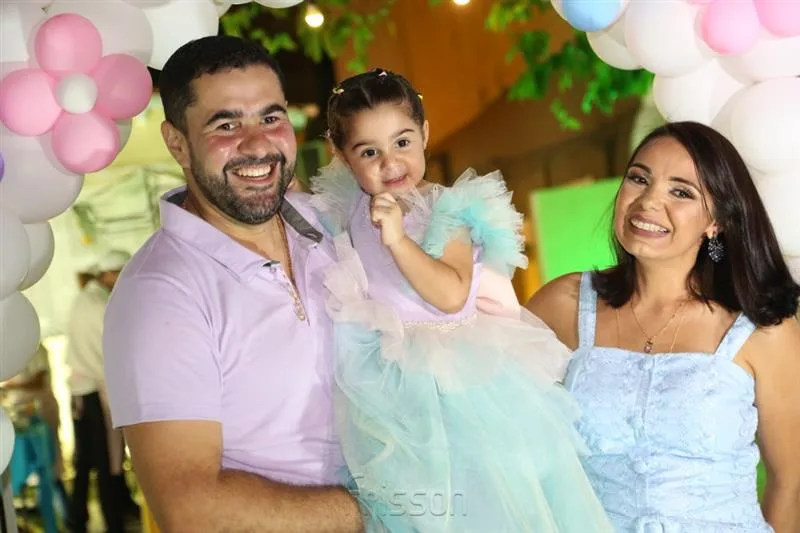 Luiz, Sophia Castro e Carolina Abraão